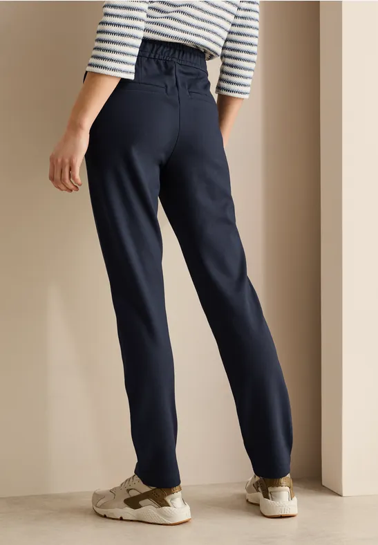 Strukturierte Slim-Fit Freizeithose