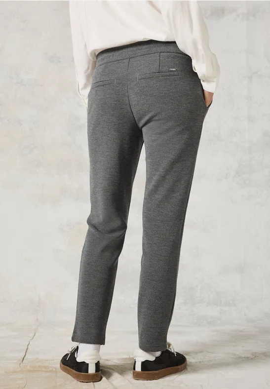Strukturierte Casual-Fit-Hose
