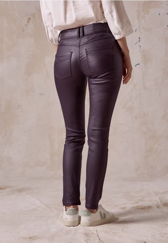 Beschichtete Hose in Lederoptik