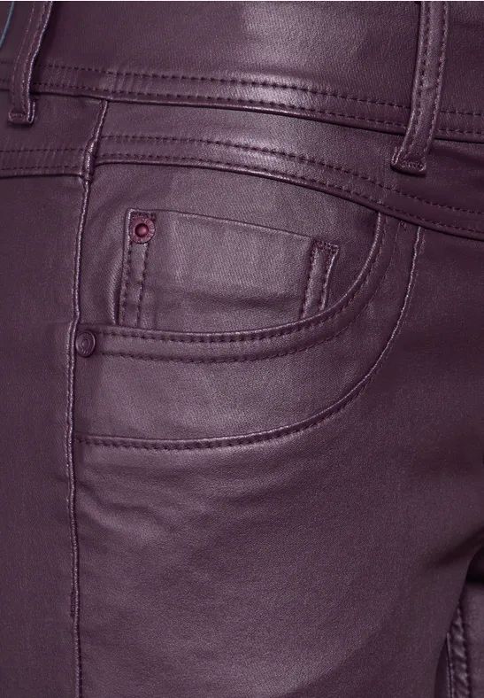 Beschichtete Hose in Lederoptik