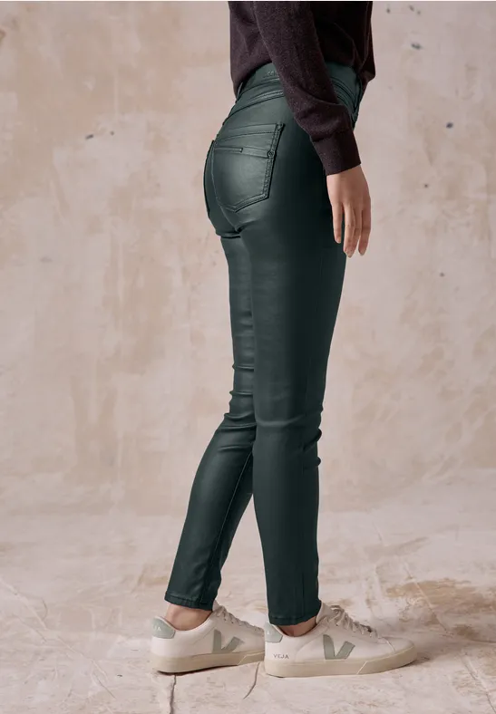 Beschichtete 5-Pocket-Hose im Leder-Look