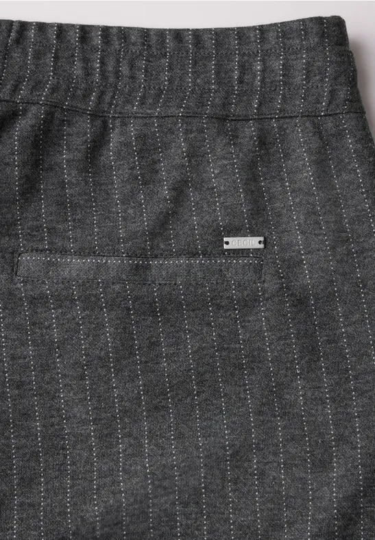 Legere Nadelstreifenhose mit Stretch