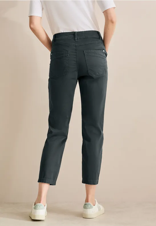 7/8-Hose mit schmalem Bein