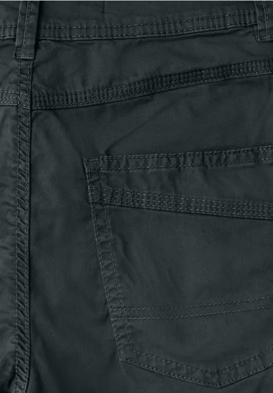 7/8-Hose mit schmalem Bein