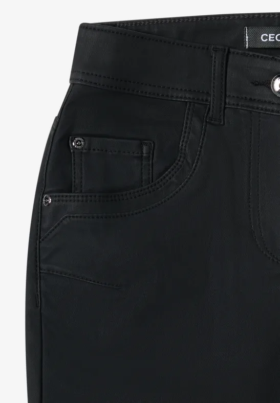 Beschichtete Slim-Fit-Hose in Lederoptik