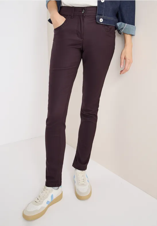 Beschichtete Slim Fit Hose in Lederoptik