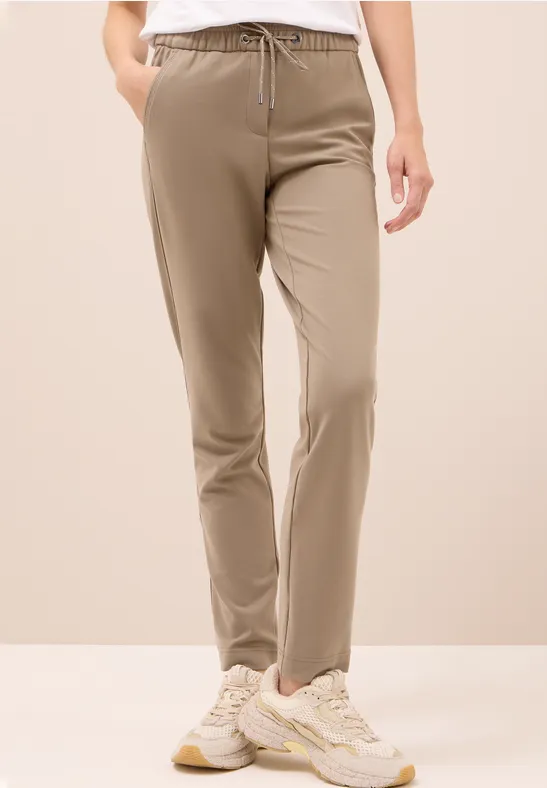 Jerseyhose mit schmalem Bein