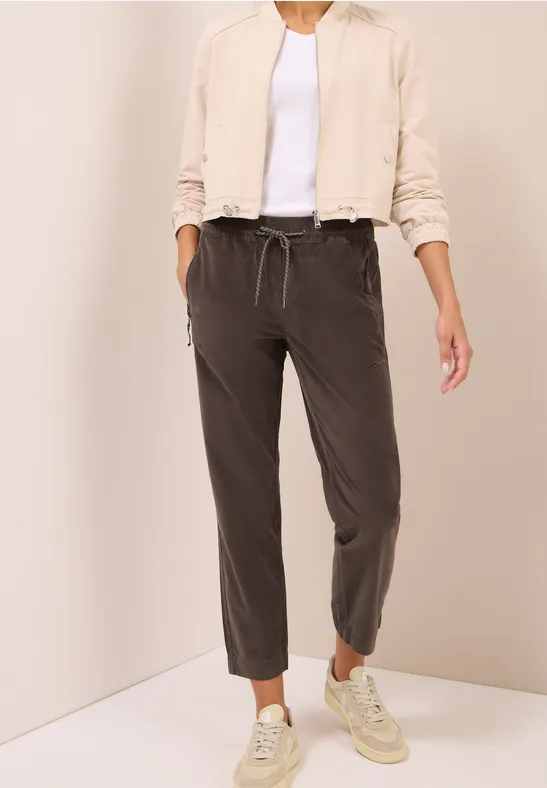 Cordhose im Casual Fit