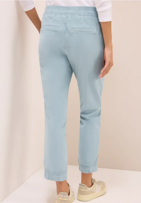 Feincordhose im Casual Fit