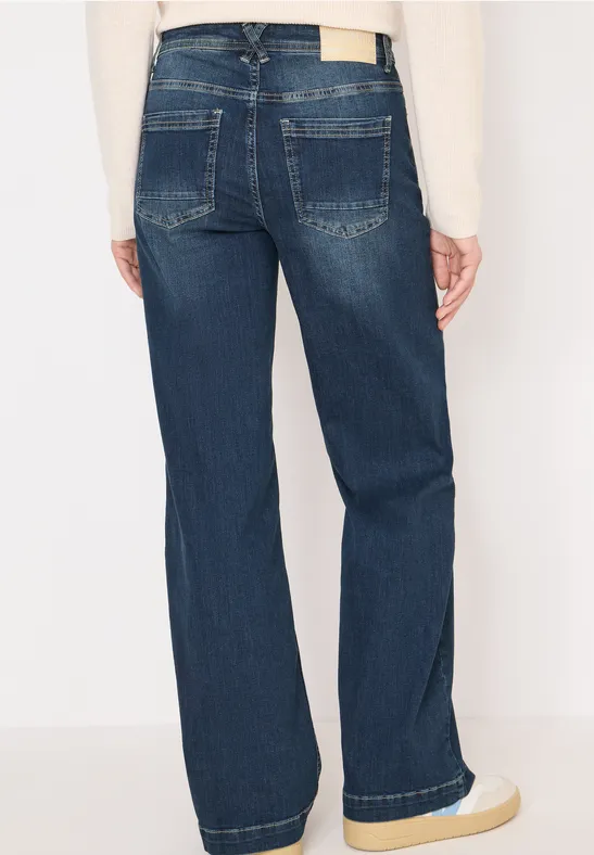 Hoch taillierte Jeans mit weitem Bein