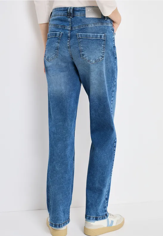 Hoch taillierte Jeans mit weitem Bein
