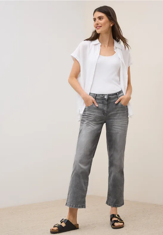 High-Waist Wide Leg Jeans verkürzt