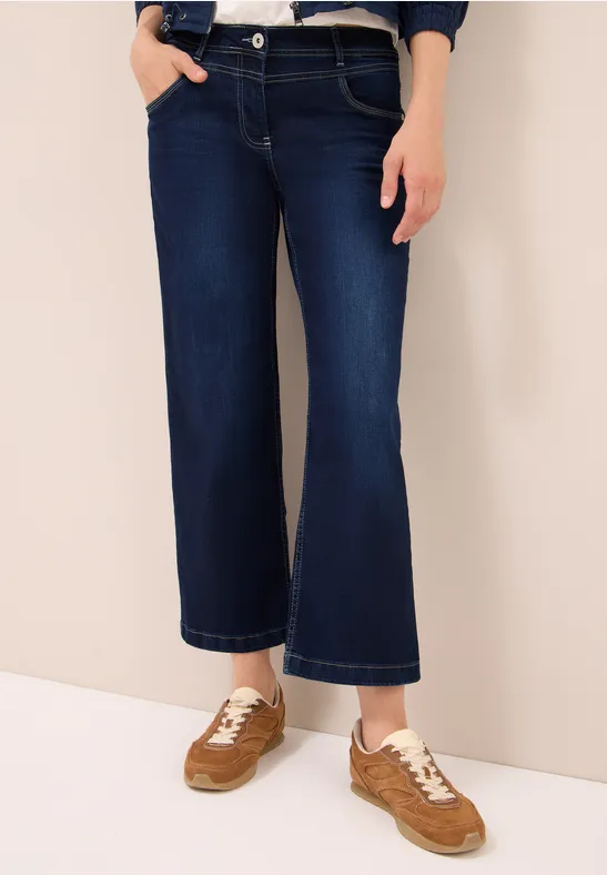 High-Waist Wide-Leg Jeans