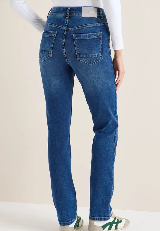 High-Waist Wide-Leg Jeans