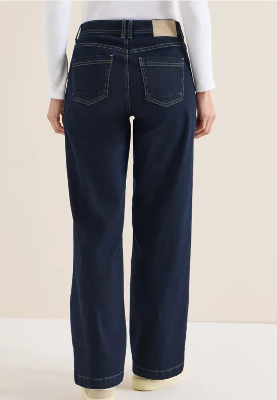 High-Waist Wide-Leg Jeans