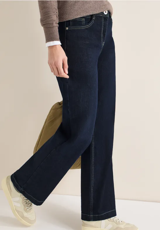 High-Waist Wide-Leg Jeans