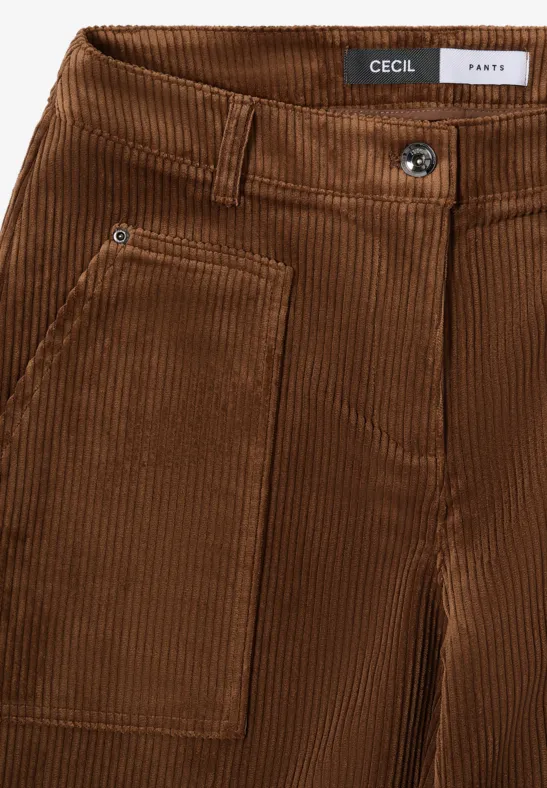 Weit geschnittene Cordhose mit hohem Bund