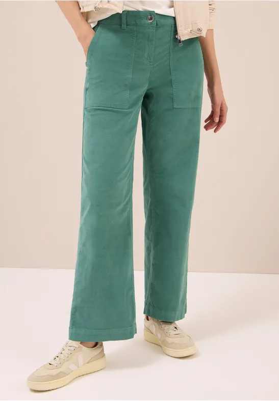 Weite Cordhose mit hohem Bund