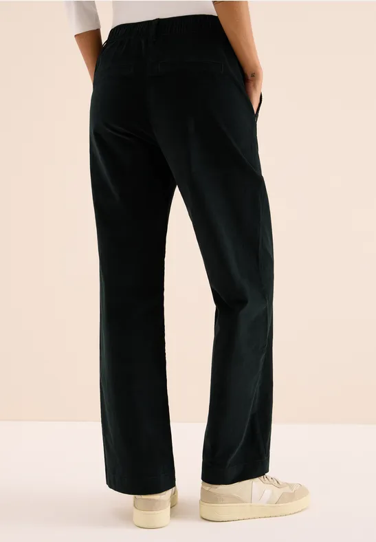 Weite Cordhose mit hohem Bund