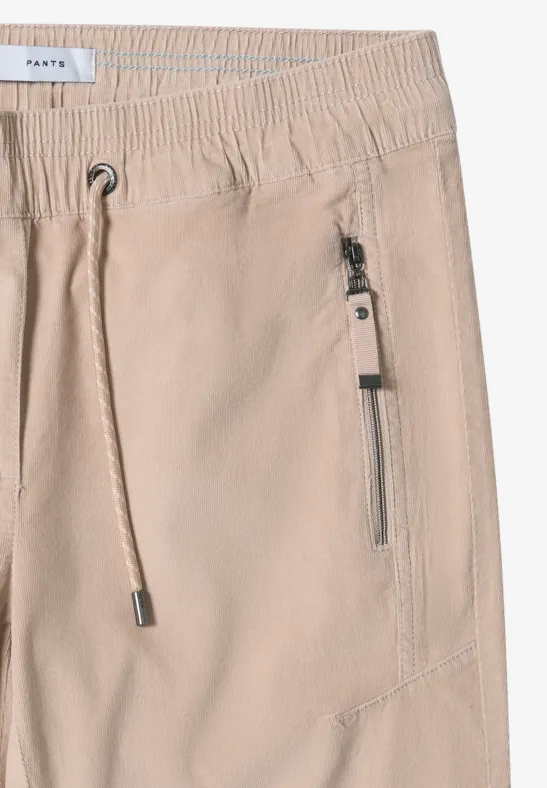 Cordhose Tracey im Casual Fit