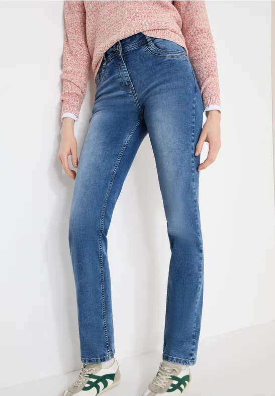 Casual Mid-Rise Straight-Cut