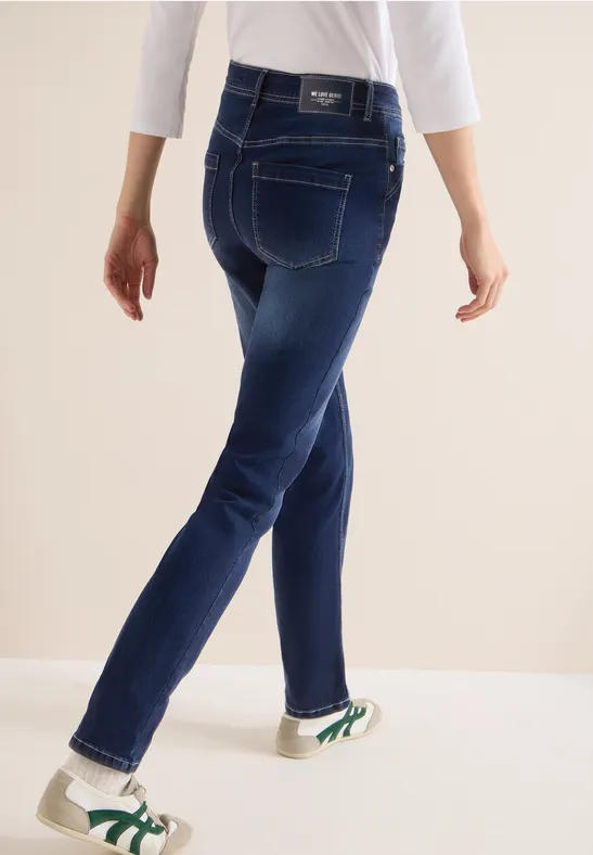 Casual Mid-Rise Straight-Cut