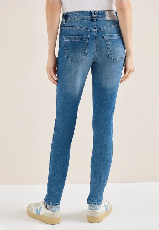 Casual Mid-Rise Straight-Cut
