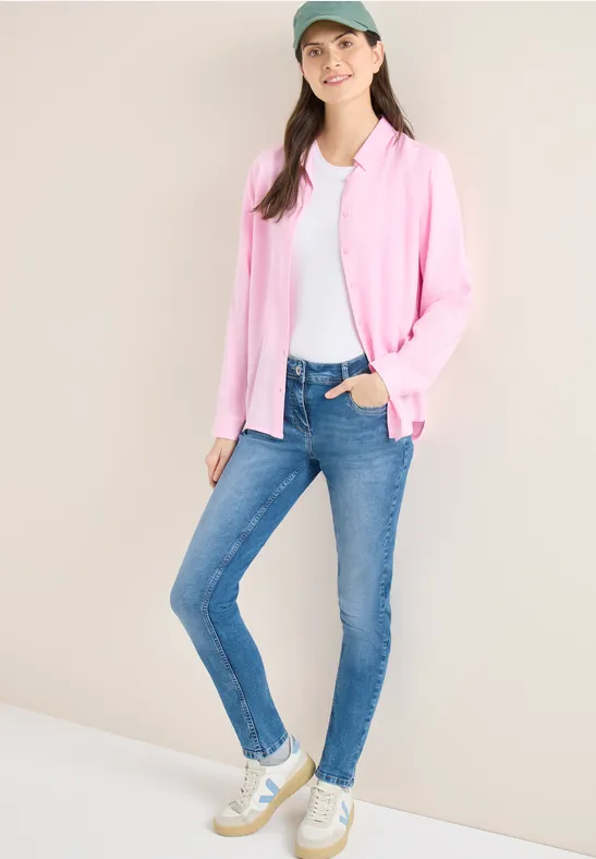 Casual Mid-Rise Straight-Cut