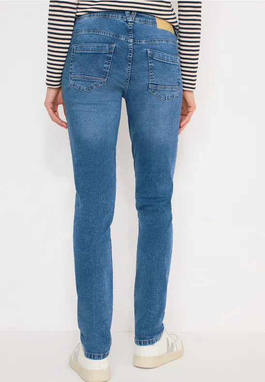 Casual Mid-Rise Straight-Cut