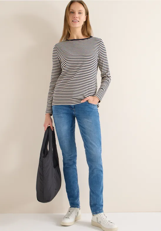 Casual Mid-Rise Straight-Cut