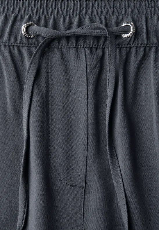Leichte 7/8 Hose mit geradem Bein