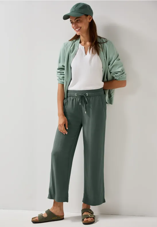 Lockere 7/8 Hose mit geradem Bein