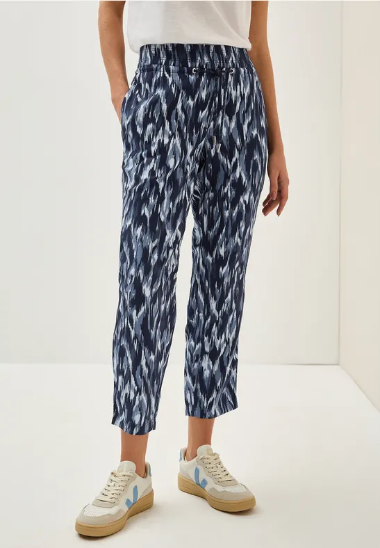 Casual-Fit-Hose mit Ikat-Print