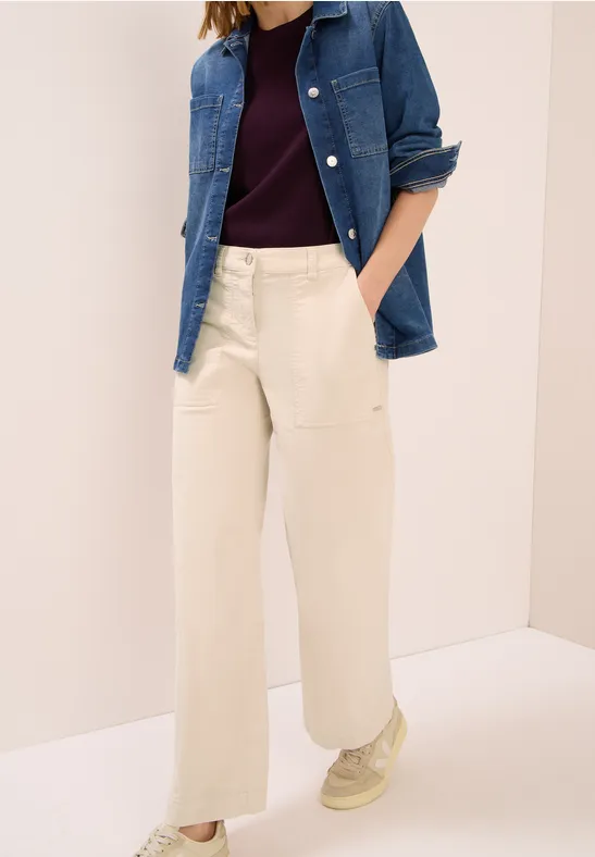 Hochtaillierte Wide Leg Cordhose