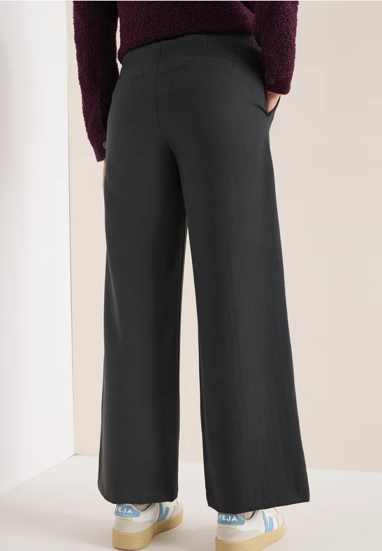 Hochgeschnittene Wide-Leg-Nadelstreifenhose