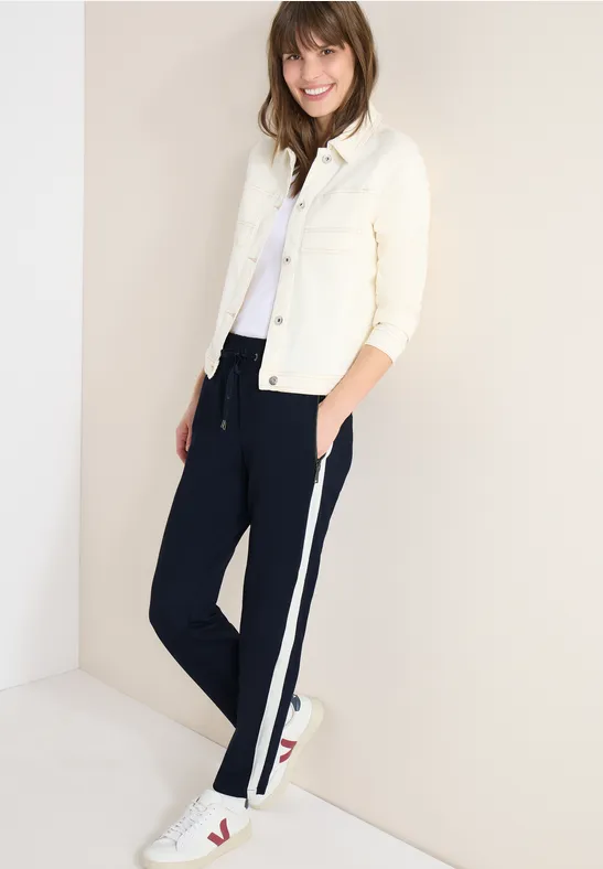 Sportliche Freizeithose mit Seitenstreifen