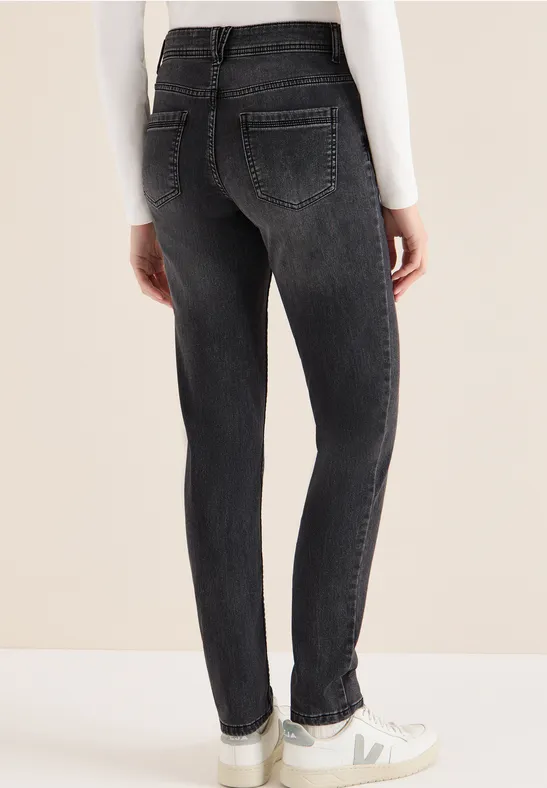 Lässige Mid-Waist Slim-Jeans