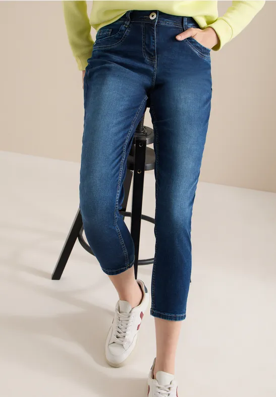 Schmal geschnittene Casual Fit Jeans