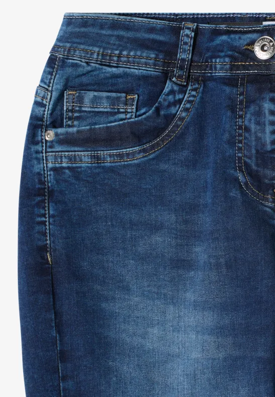 Schmal geschnittene Casual Fit Jeans