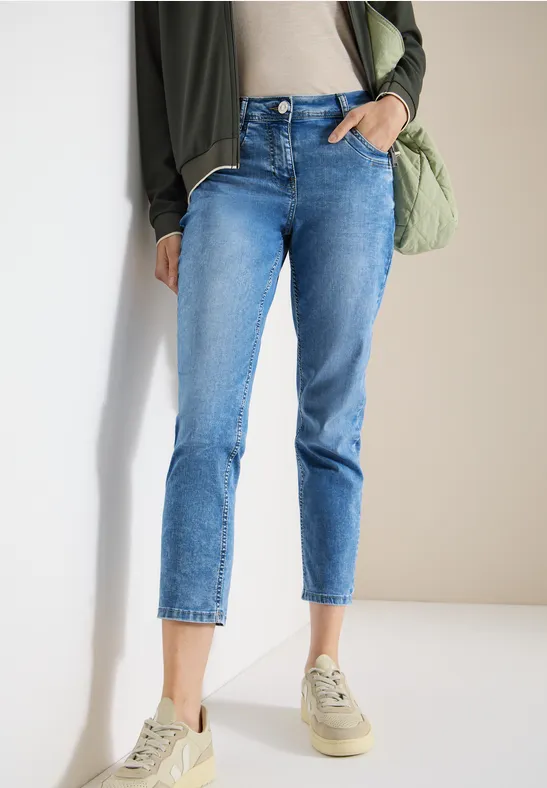 Schmal geschnittene Casual Fit Jeans