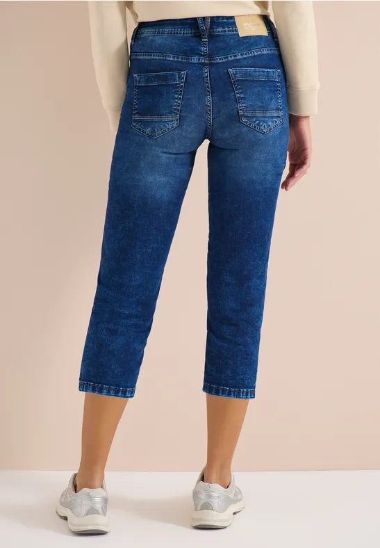 Lässige Mid-Rise Capri-Jeans