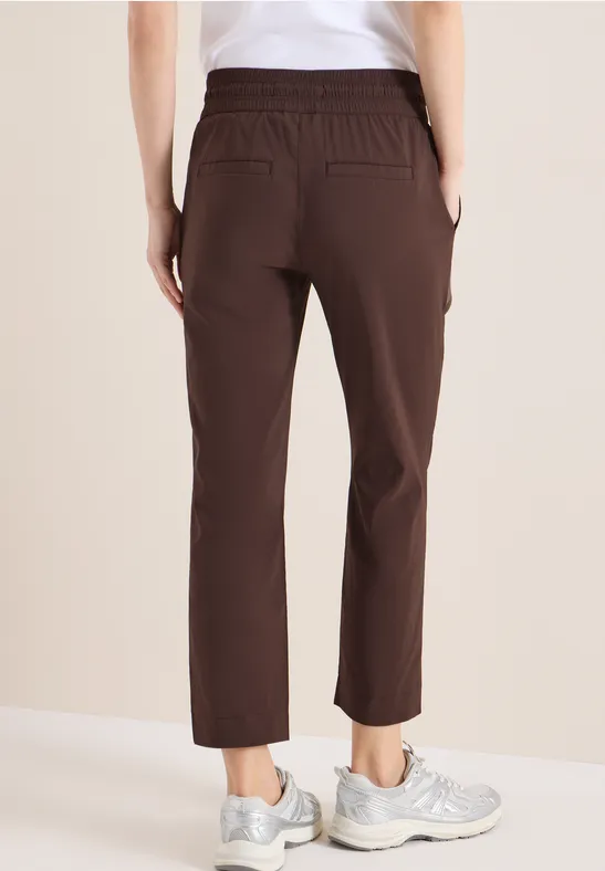 Slim-Leg 7/8-Hose mit mittlerem Bund