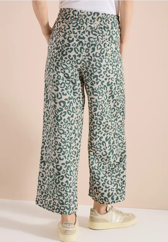 Weite Hose mit Leopardenmuster