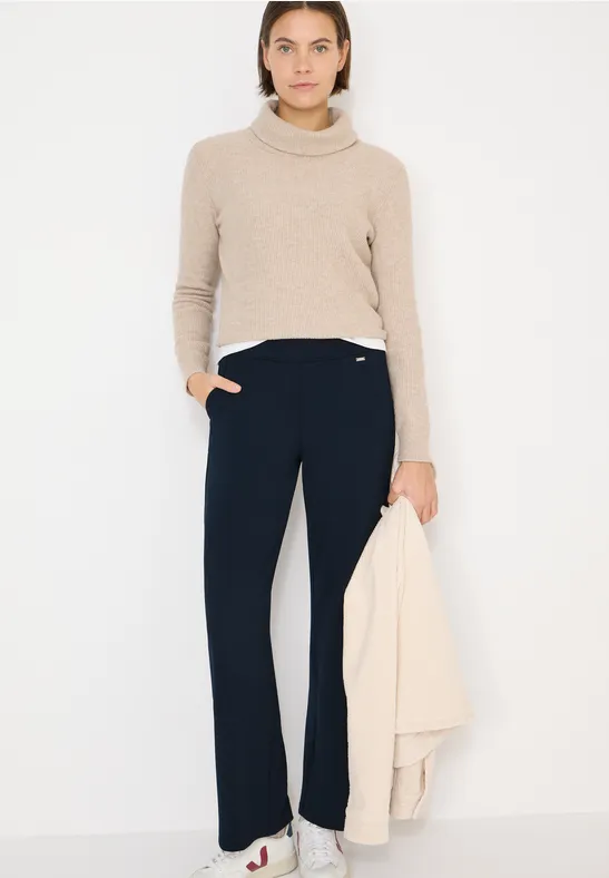 High Waist Hose mit geradem Bein