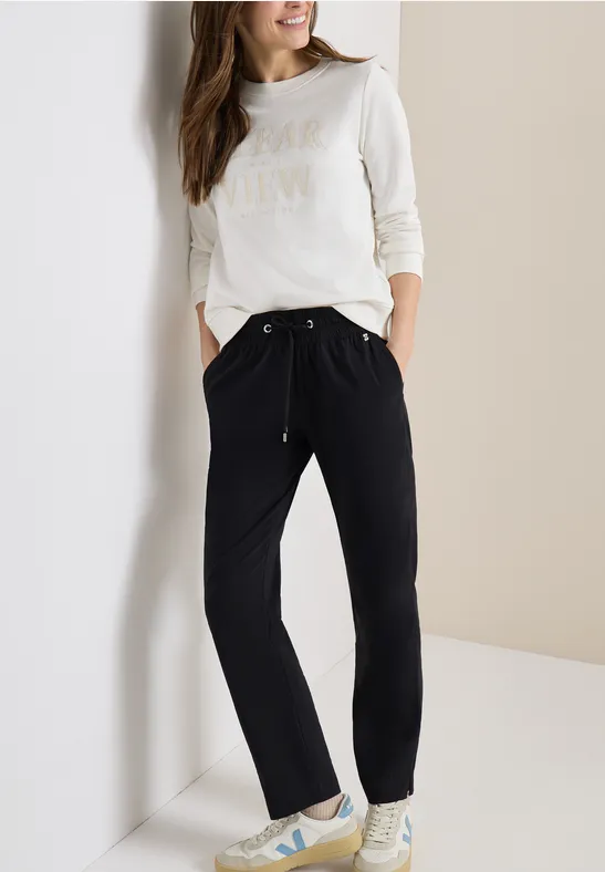 Leichte Casual-Fit Stretchhose