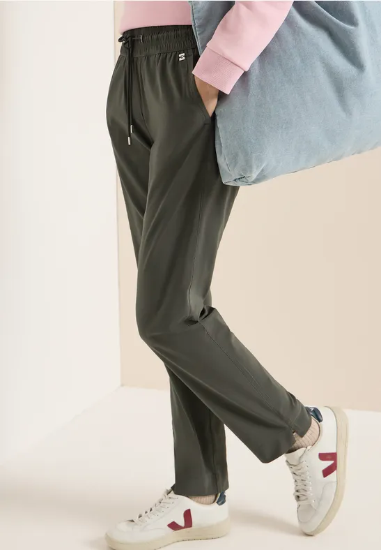 Lässige Slim Fit Tunnelzughose