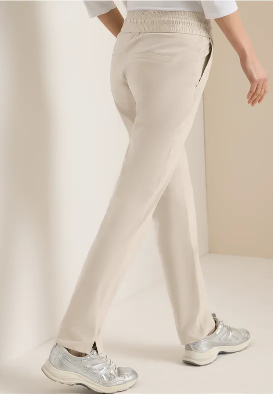 Leichte Slim Leg Stretchhose