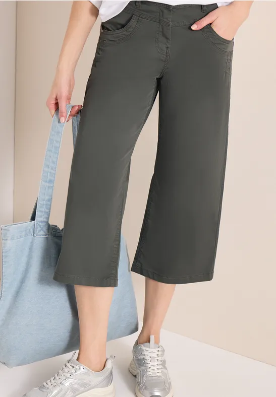 High-Waist-Hose mit weitem Bein