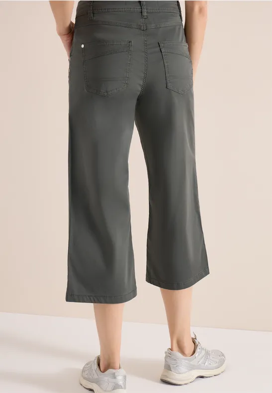 High-Waist-Hose mit weitem Bein
