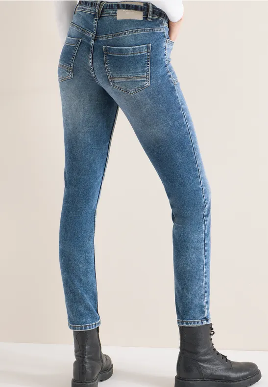 Slim Leg Jeans mit Denim-Gürtel